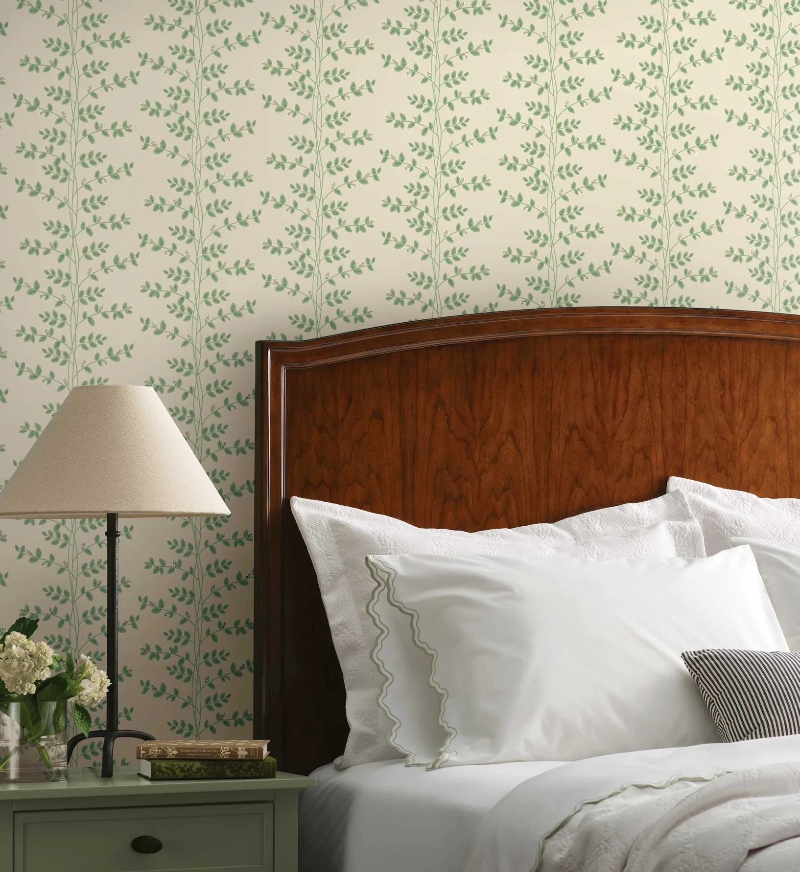 Climbing Vines Wallpaper - Linen - Image 2