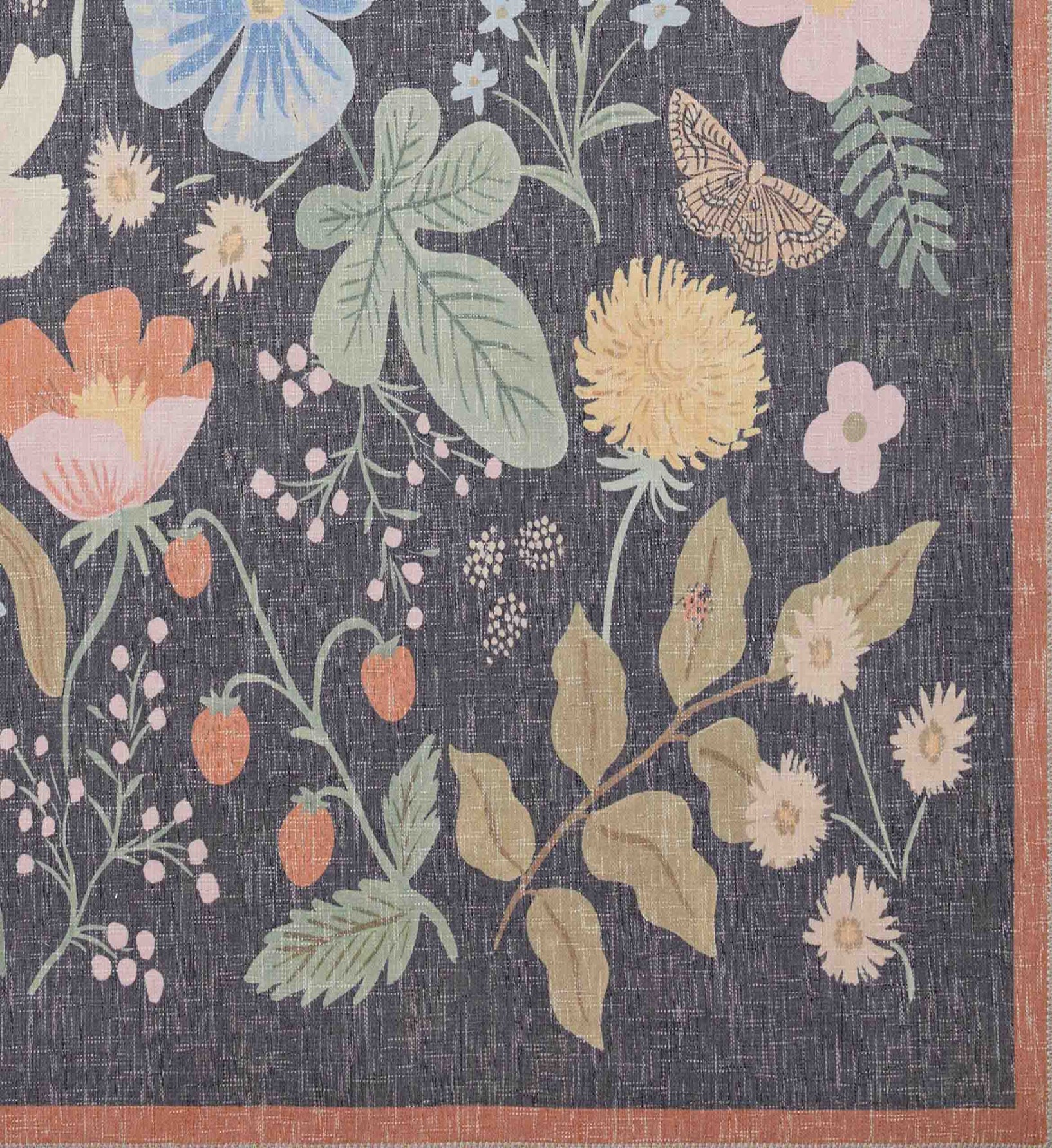 Cotswolds Strawberry Fields Power Loomed Rug - Black - Image 2