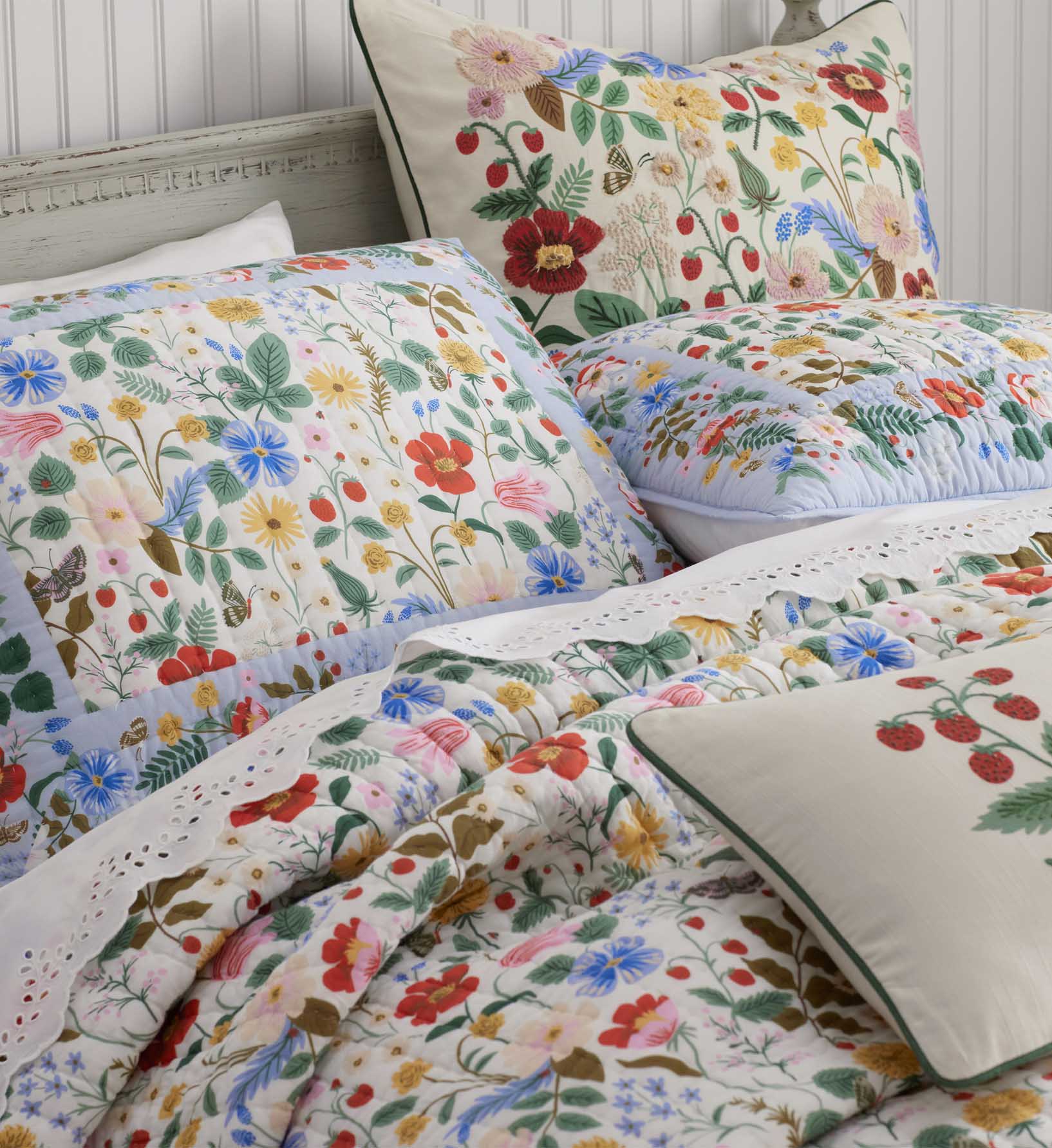 Cotton Quilt - Strawberry Fields - Image 3