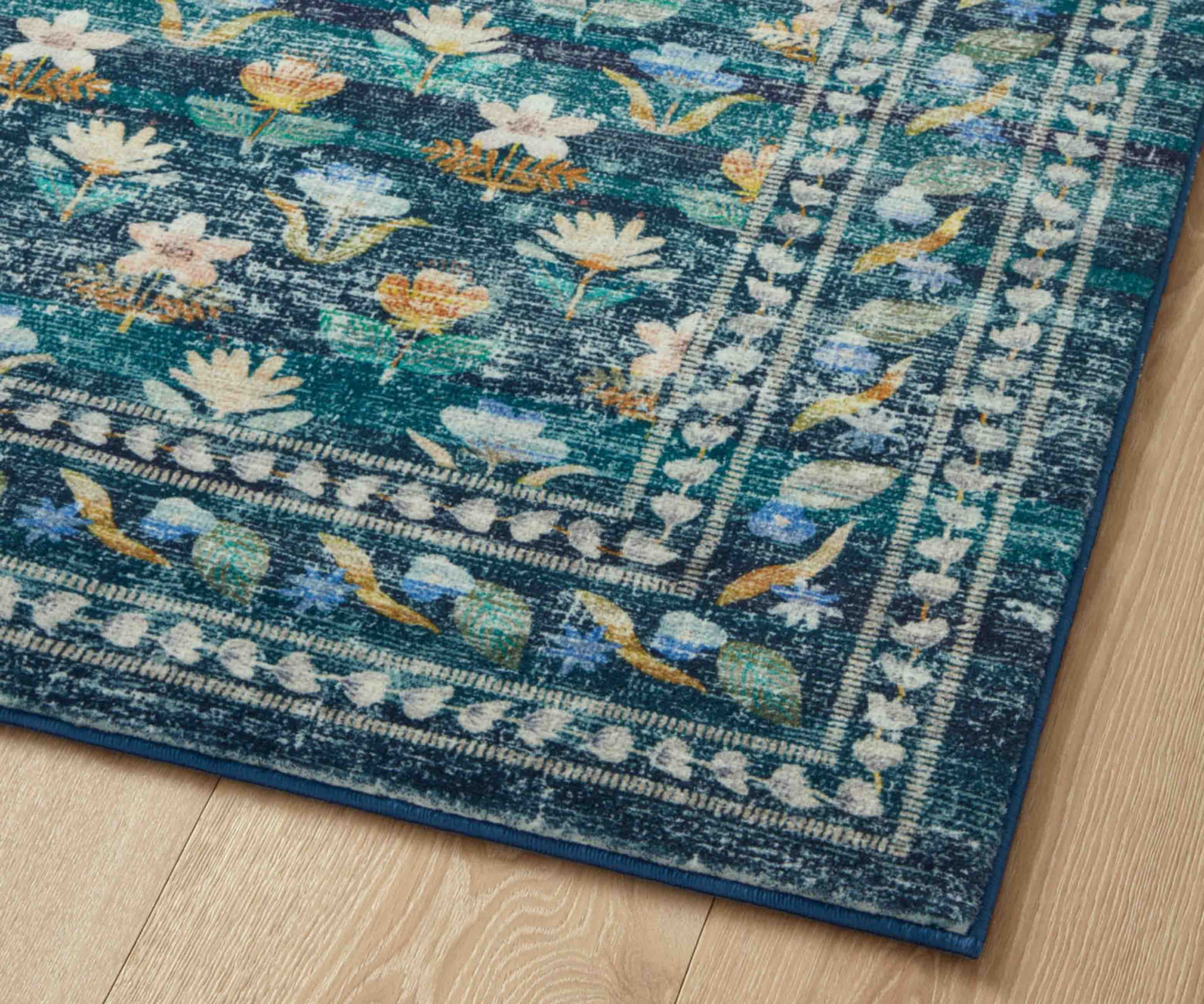 Courtyard Hadley Printed Rug - Emerald - Image 5