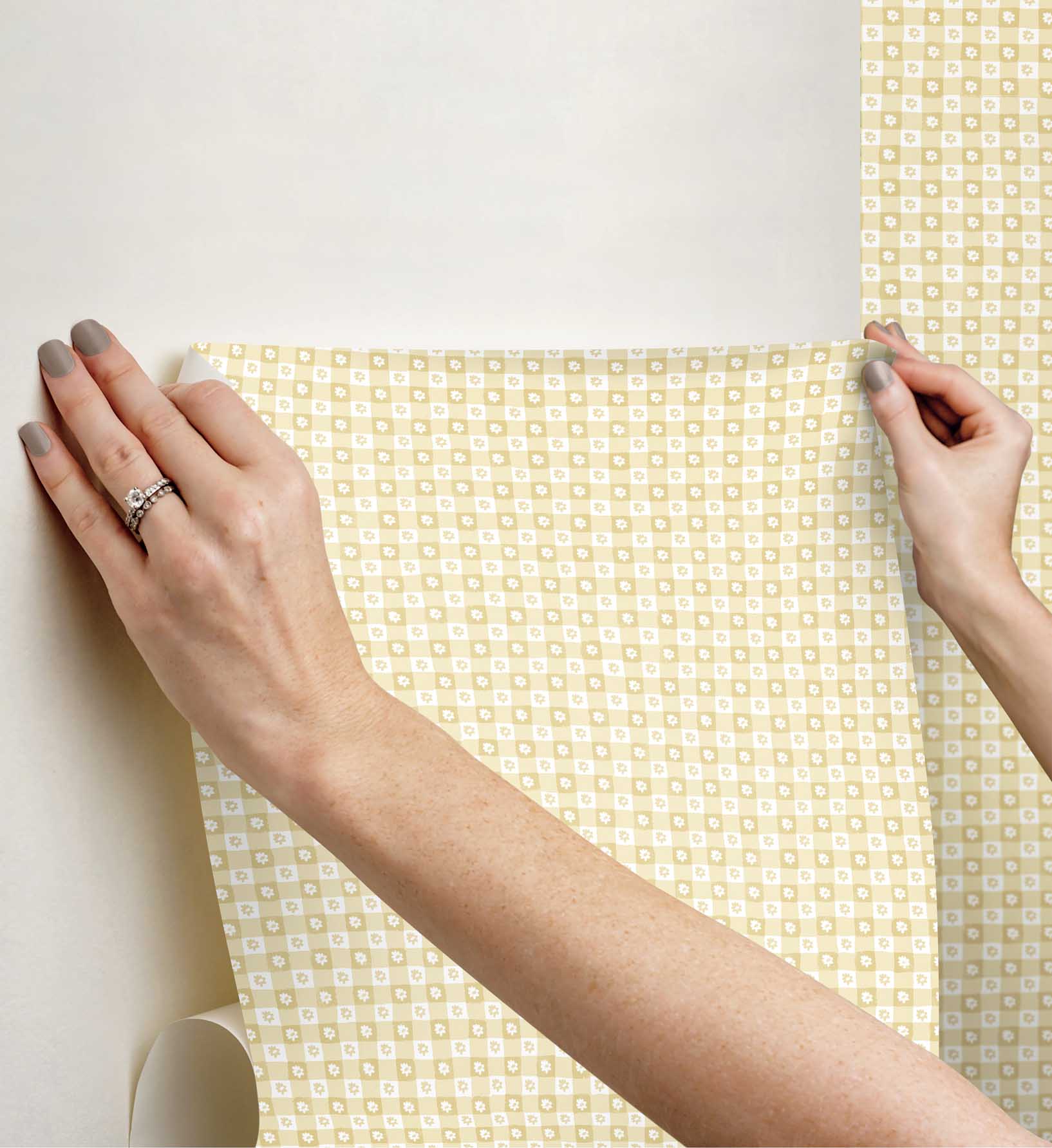 Daisy Gingham Peel & Stick Wallpaper - Gold - Image 3