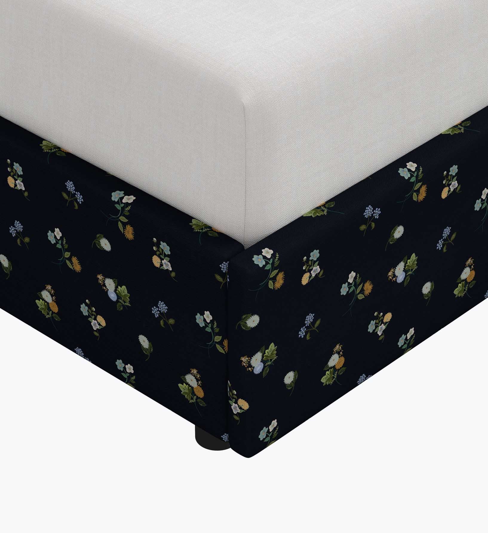 Hampton Bed - Ditsy Dahlia Navy - Image 4