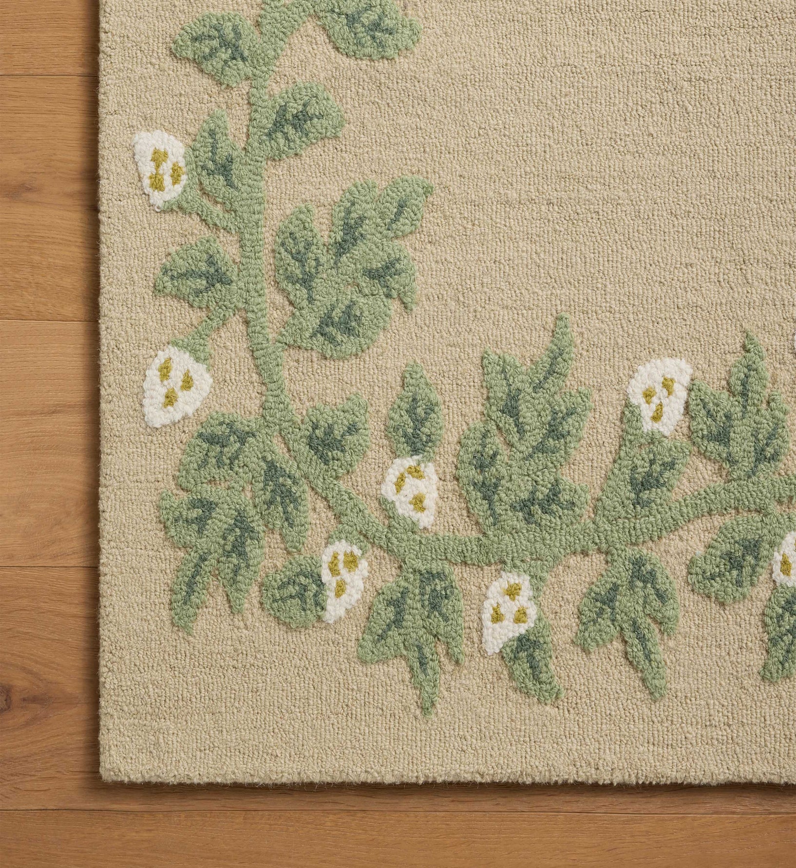 Highgrove Climbing Vines Wool Hooked Rug - Cream - Image 2