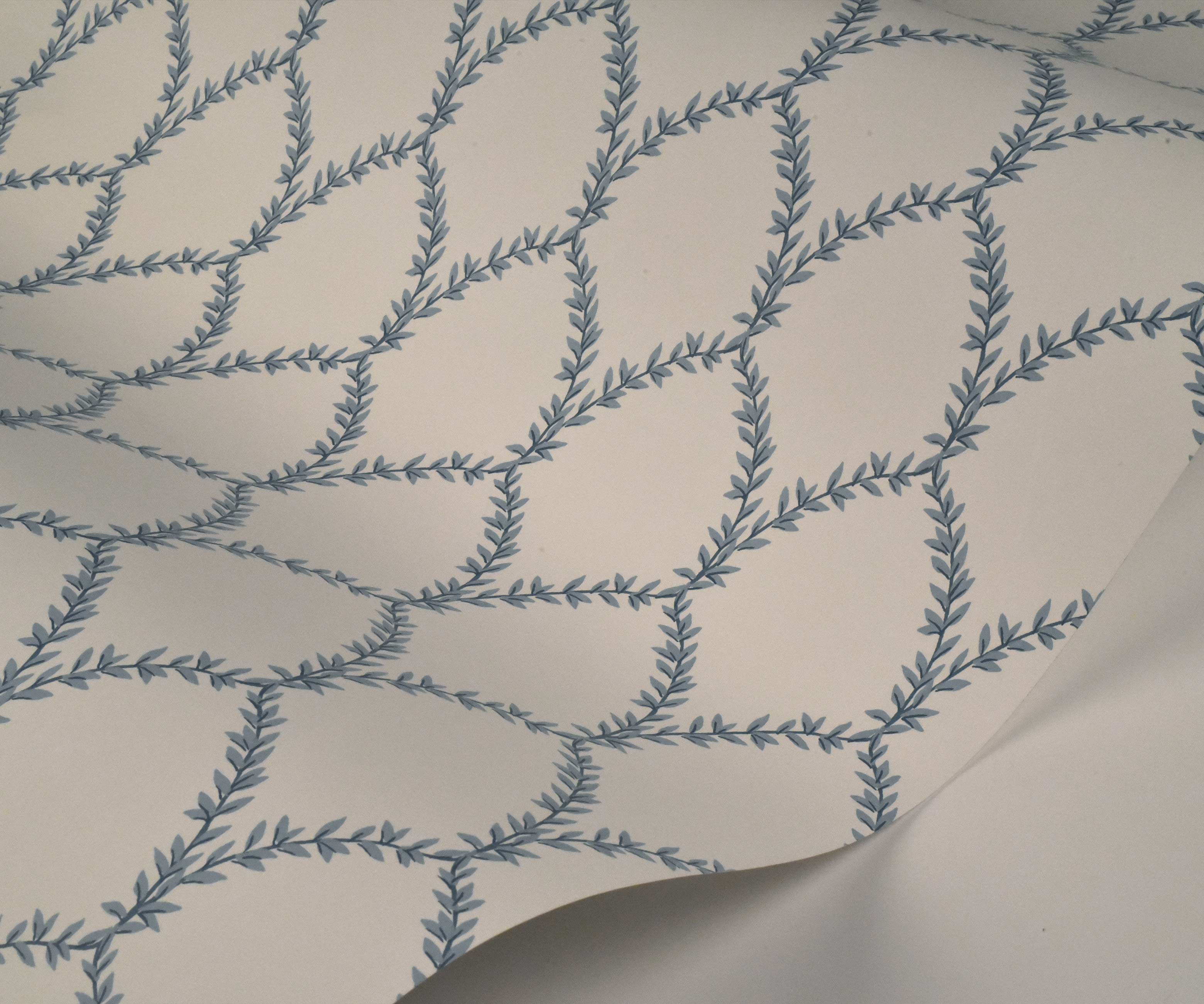 Laurel Wallpaper - Blue & White - Image 4