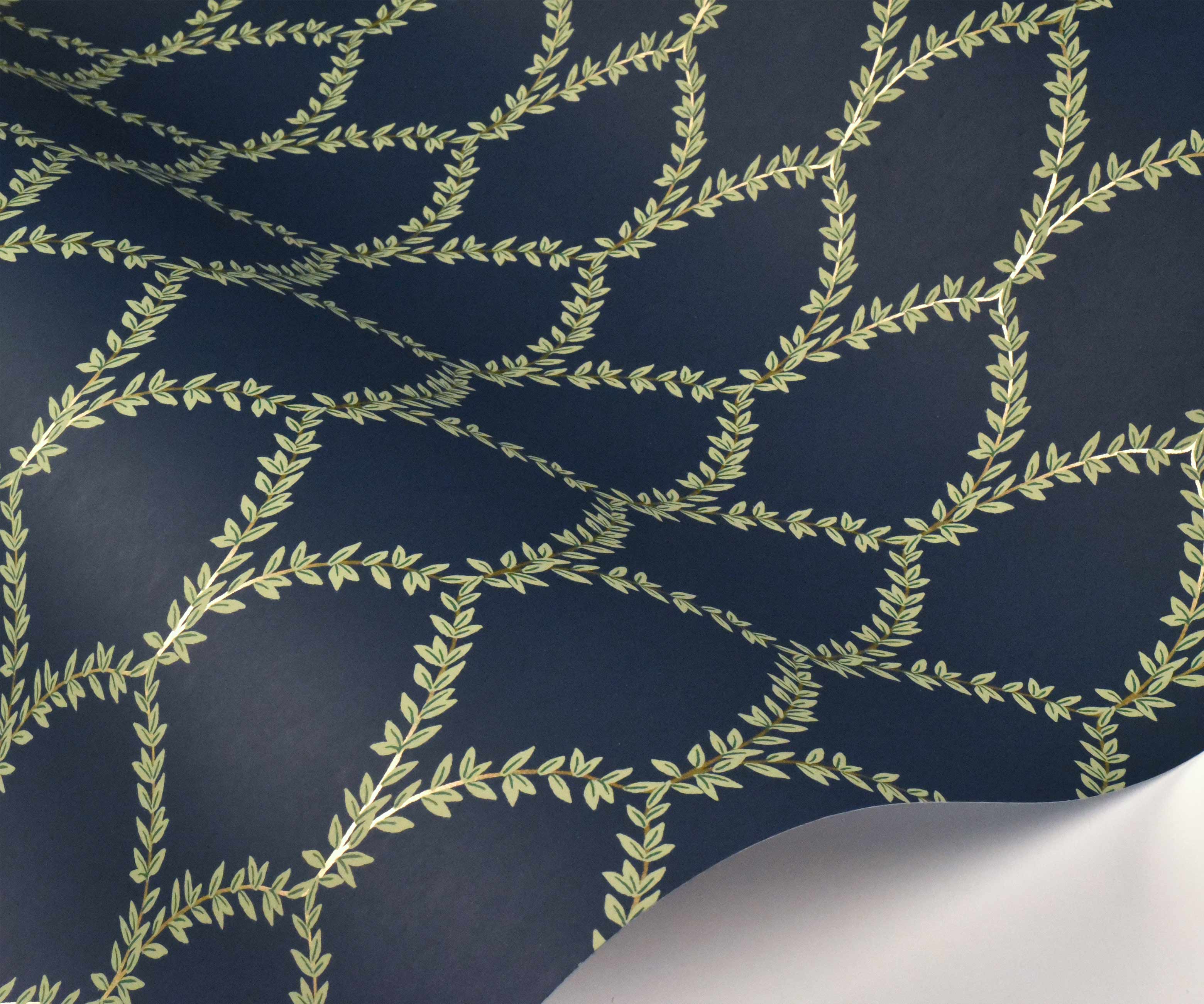 Laurel Wallpaper - Navy - Image 4