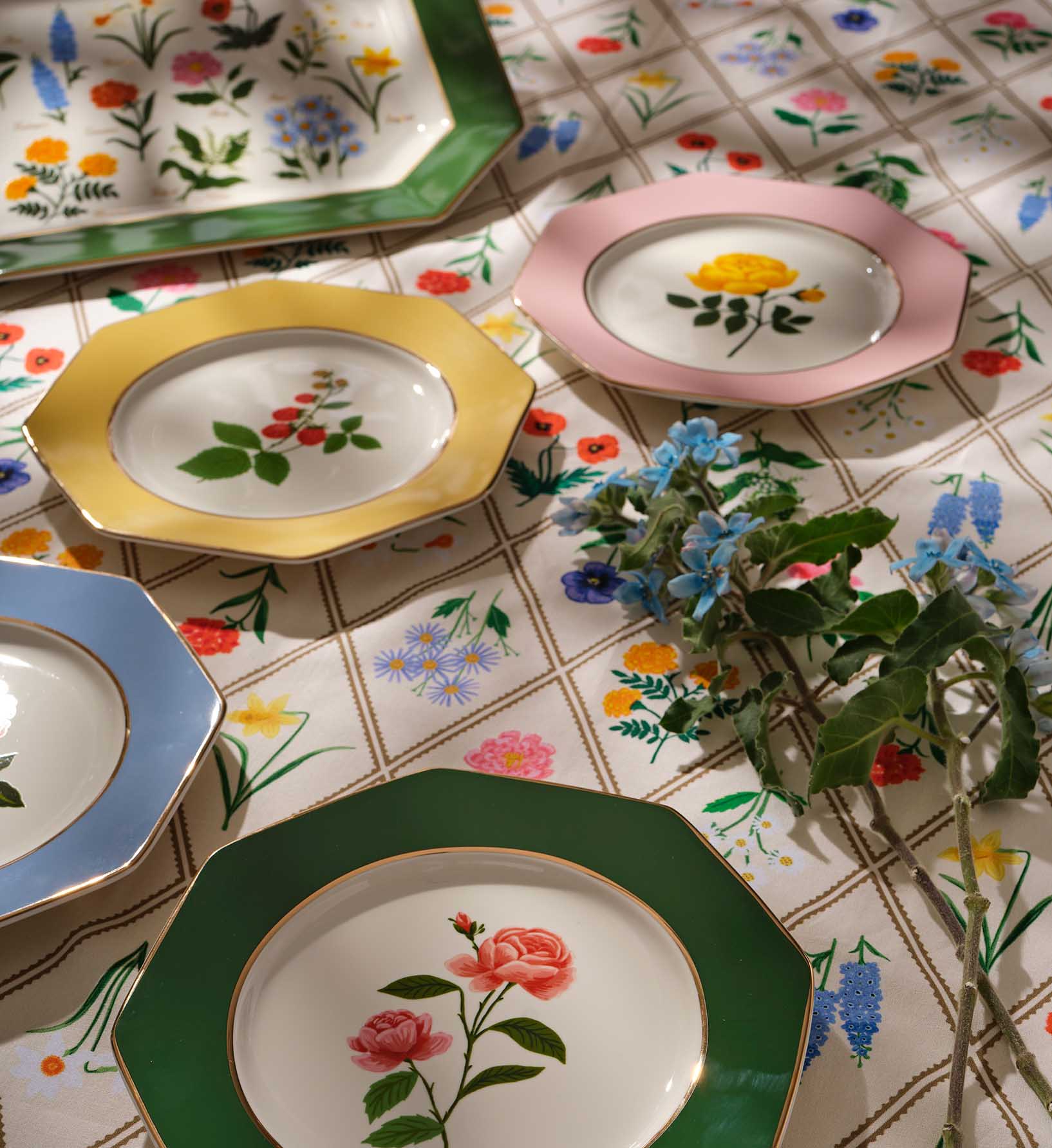 Porcelain Dessert Plate Set - Roses - Image 2