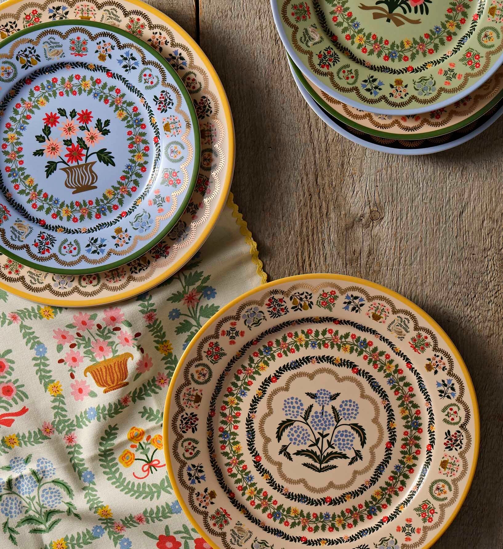 Porcelain Dinner Plate Set - Rosette - Image 2