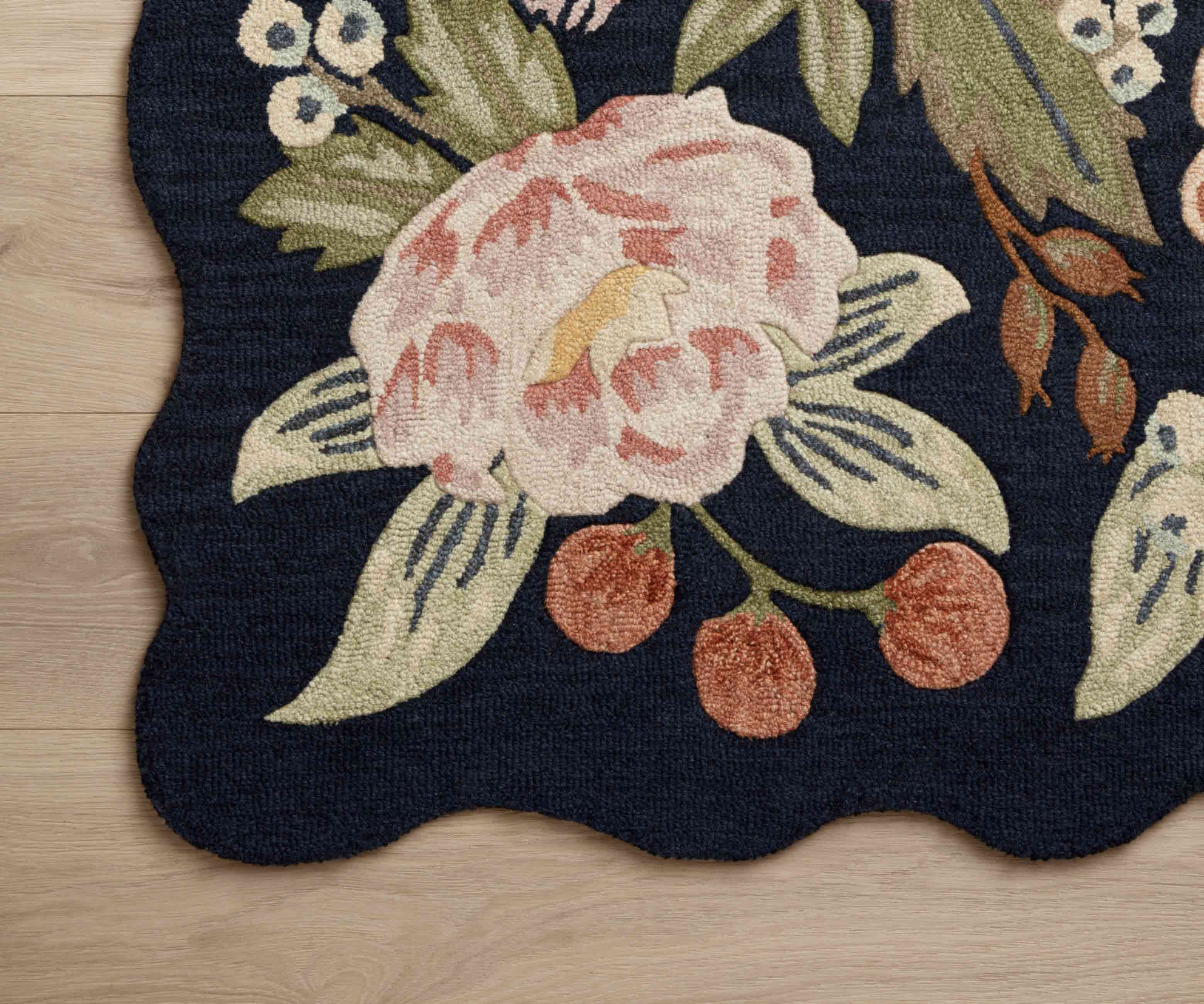 Vintage Blossoms Wool-Hooked Rug - Navy - Image 2