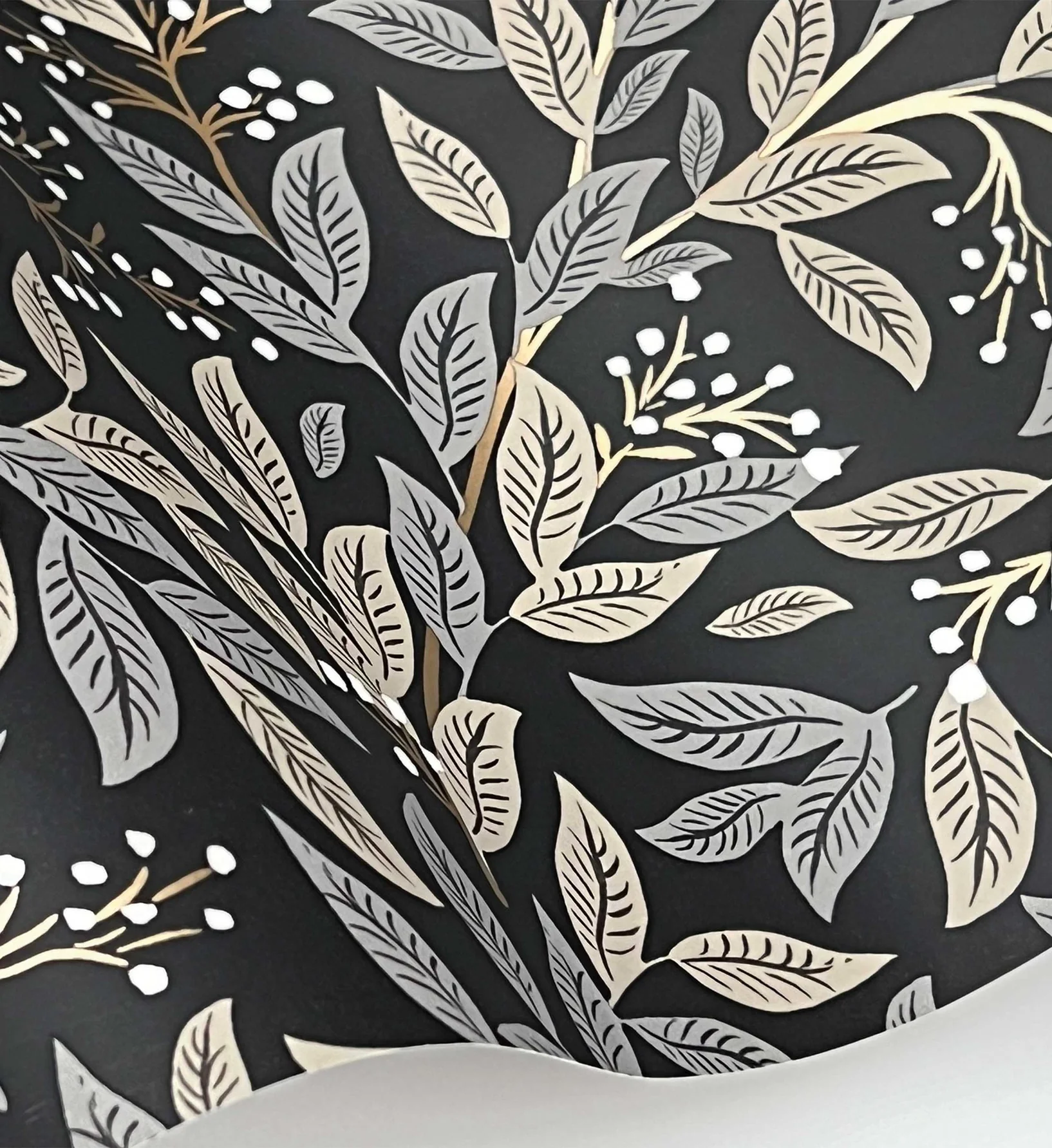 Willowberry Wallpaper - Black - Image 3